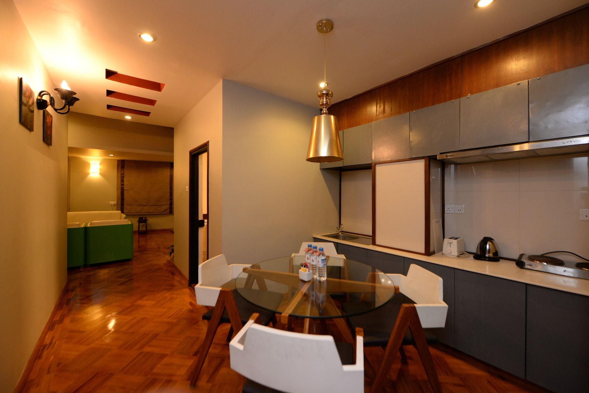 Shwe Gone Daing, Hotel 3*
