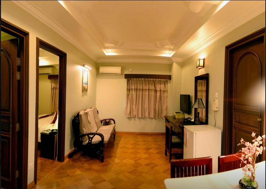 Shwe Gone Daing, Hotel 3*